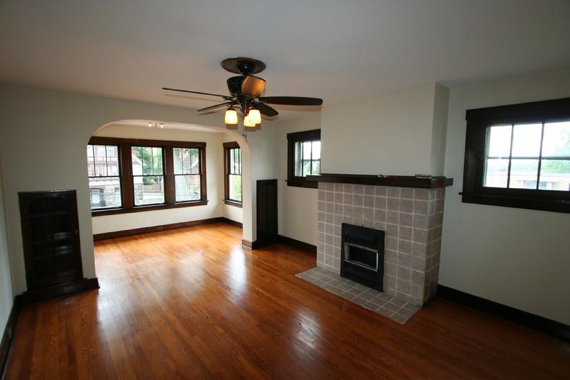 LUXURY 2 BEDROOM APARTMENT MINUTES FROM DOWNTOWN PITTSBURGH - NO TUNNELS
