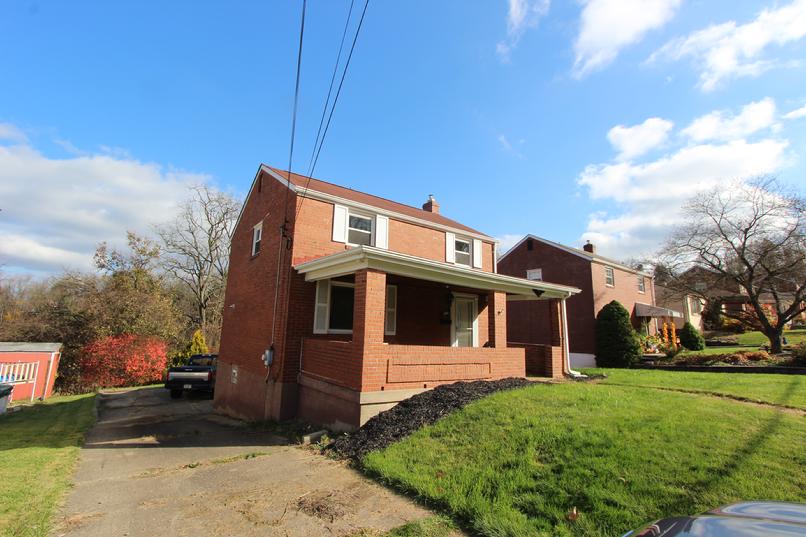3 Bedroom house for rent in the Pittsburgh Waterfront area